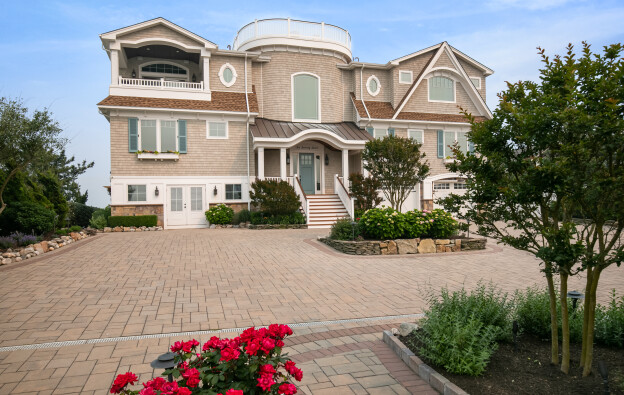 Luxury Custom LBI Homes for Sale: Discover Your Dream Home Today!